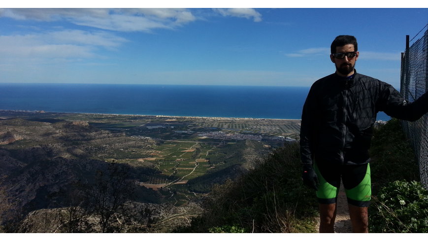 Foto 3 de Subiendo el Mondúver con la bici de carretera