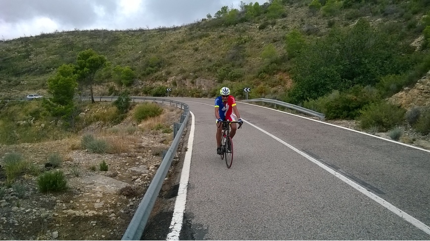 Foto 3 de Continuando la ascensión a Alcublas