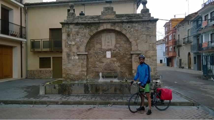 Foto 1 de Fuente del Járiz, El Toro
