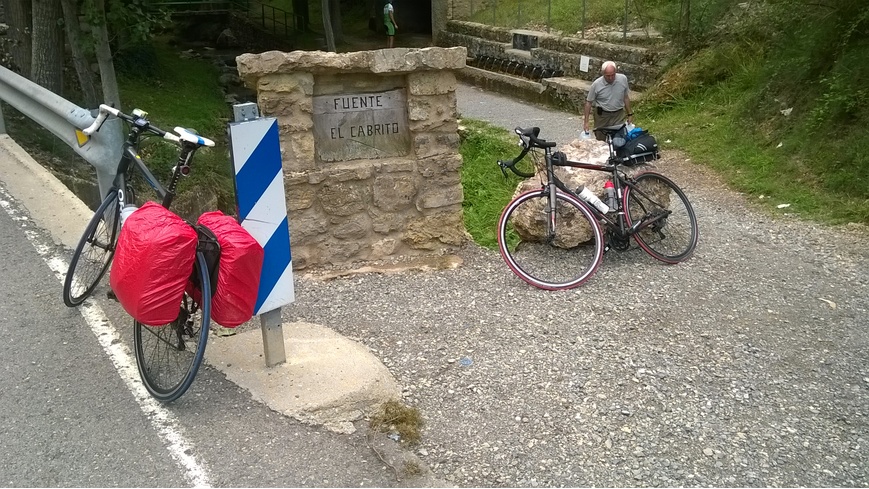 Foto 1 de Fuente del Cabrito, Camarena de la Sierra