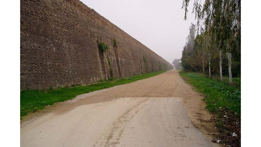 Foto 2 de Murallas de Grisén