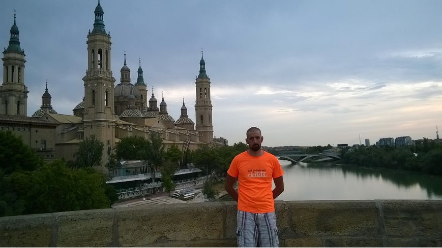 Foto 3 de Puente de Piedra, Zaragoza