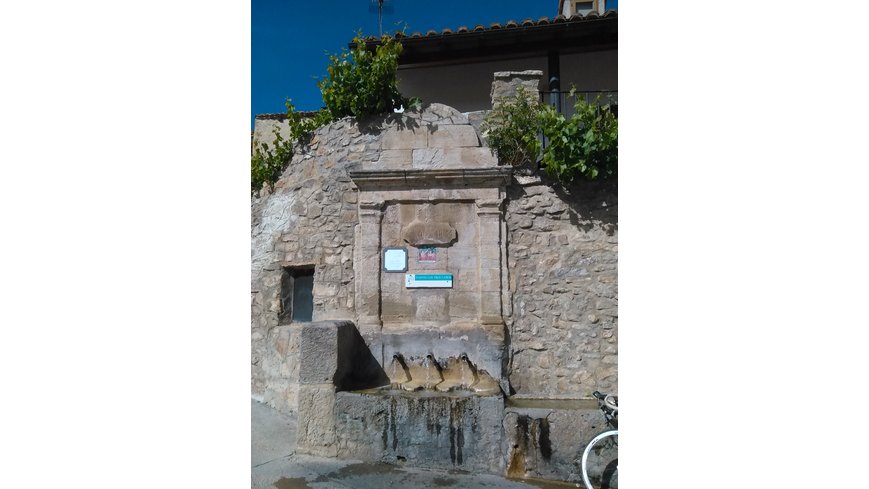 Foto 1 de Fuente de los tres caños