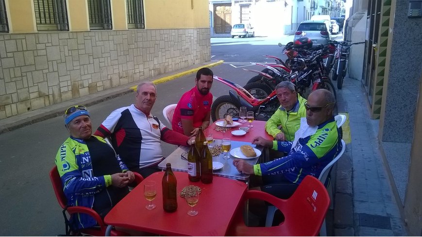 Foto 5 de Compartiendo almuerzo en Petrés con el Comando Patraix
