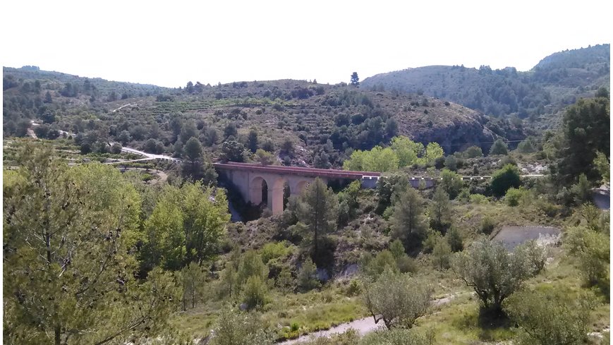 Foto 1 de Puente sobre el barranco de l'Encantà