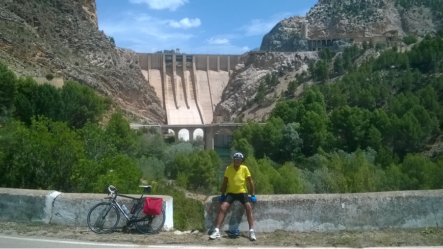 Foto 3 de Vistas de la presa de Contreras y las hoces del Cabriel